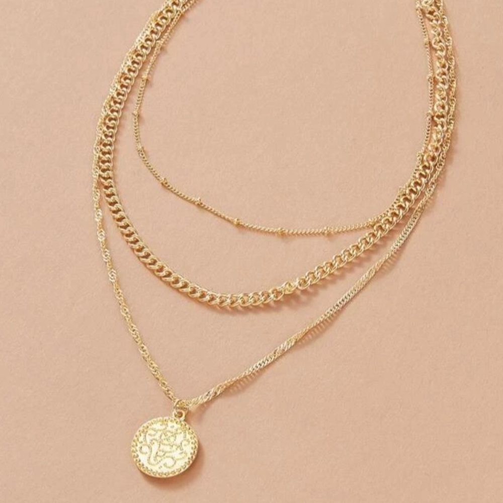Layered necklace